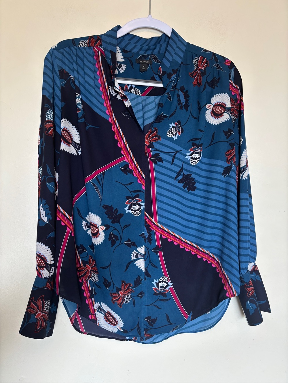 Ann Taylor Mixed Floral Patchwork Blouse Sz M Feminine Blouson Sleeves Career